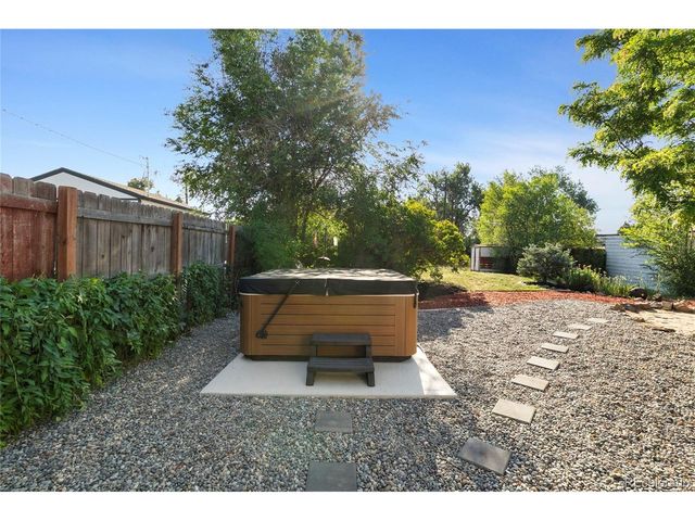 5371 Julian St, Denver, CO 80221