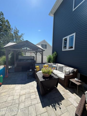 235 Serpent Lane, Manahawkin, NJ 08050