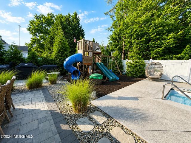 235 Serpent Lane, Manahawkin, NJ 08050