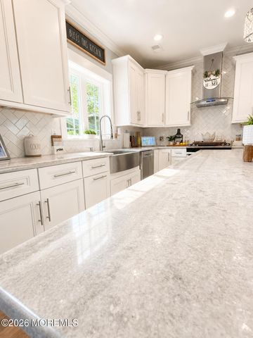 235 Serpent Lane, Manahawkin, NJ 08050