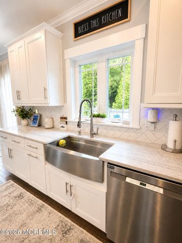 235 Serpent Lane, Manahawkin, NJ 08050
