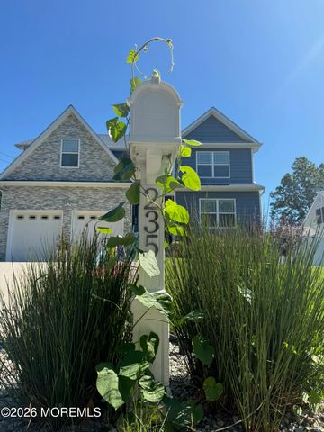 235 Serpent Lane, Manahawkin, NJ 08050