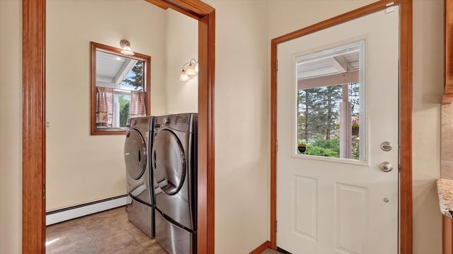 3116 E Center Rd, Mead, WA 99021