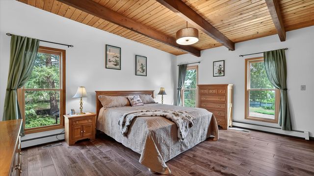 3116 E Center Rd, Mead, WA 99021