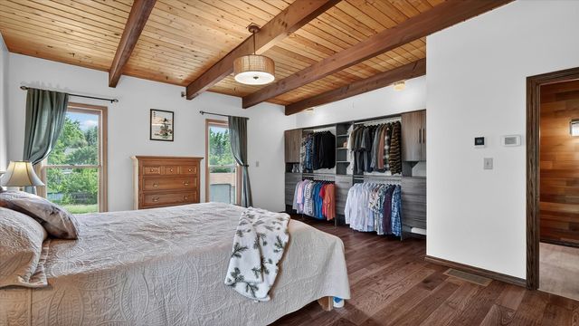 3116 E Center Rd, Mead, WA 99021