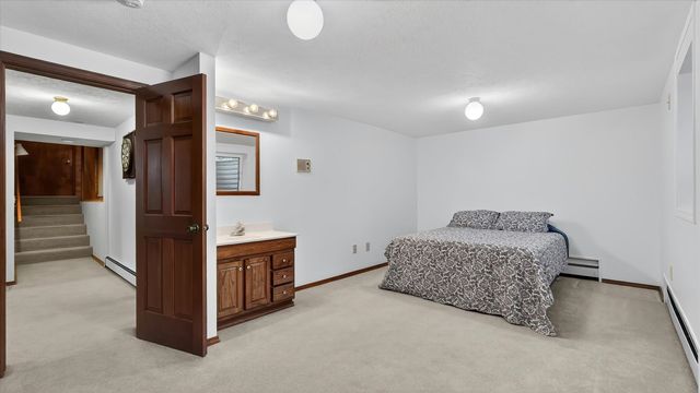 3116 E Center Rd, Mead, WA 99021