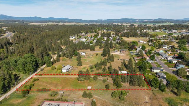 3116 E Center Rd, Mead, WA 99021