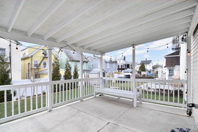 16 Badeau Place, New Rochelle, NY 10801