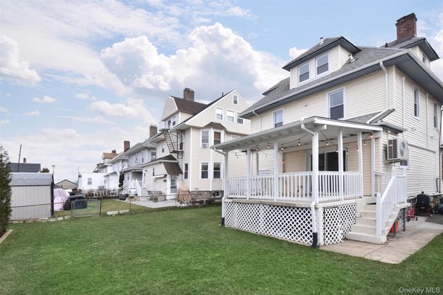 16 Badeau Place, New Rochelle, NY 10801