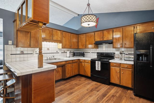 4825 Peppertree Dr, Antioch, TN 37013