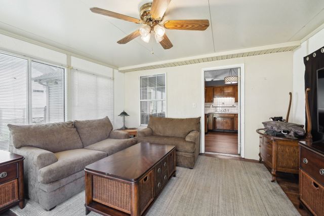 4825 Peppertree Dr, Antioch, TN 37013