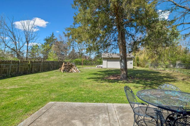 4825 Peppertree Dr, Antioch, TN 37013