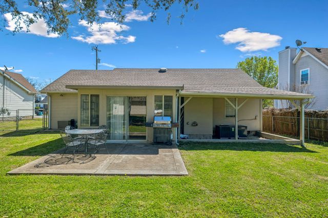 4825 Peppertree Dr, Antioch, TN 37013