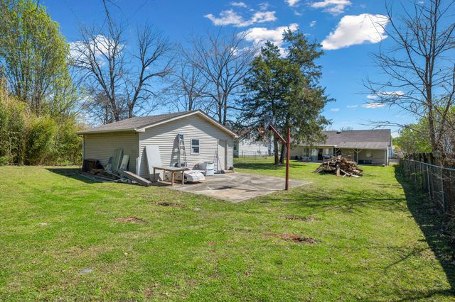 4825 Peppertree Dr, Antioch, TN 37013