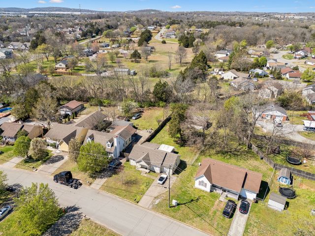4825 Peppertree Dr, Antioch, TN 37013
