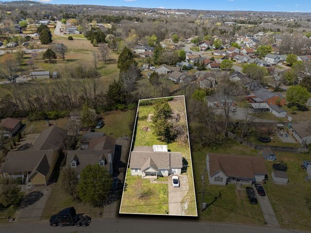 4825 Peppertree Dr, Antioch, TN 37013