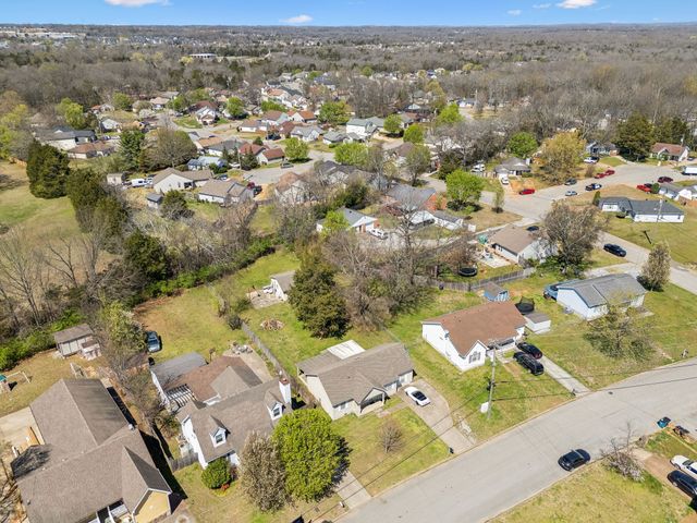 4825 Peppertree Dr, Antioch, TN 37013