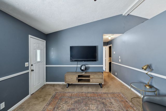 4825 Peppertree Dr, Antioch, TN 37013