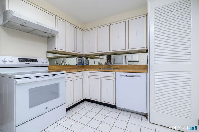 143 Hoyt Street 2K, Stamford, CT 06905