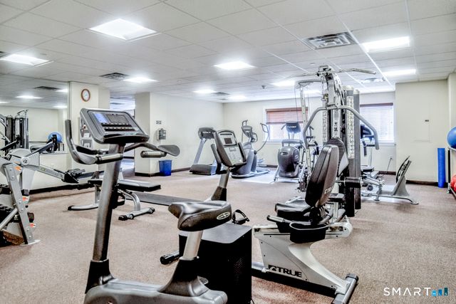 143 Hoyt Street 2K, Stamford, CT 06905