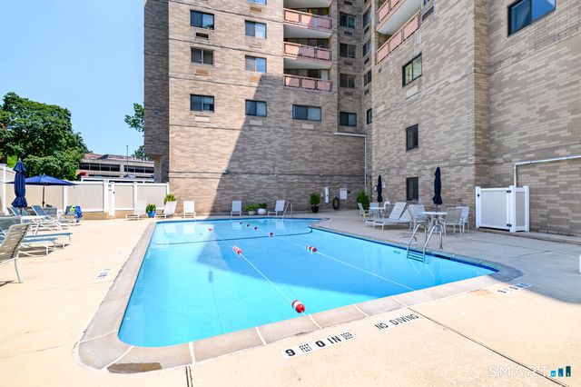 143 Hoyt Street 2K, Stamford, CT 06905
