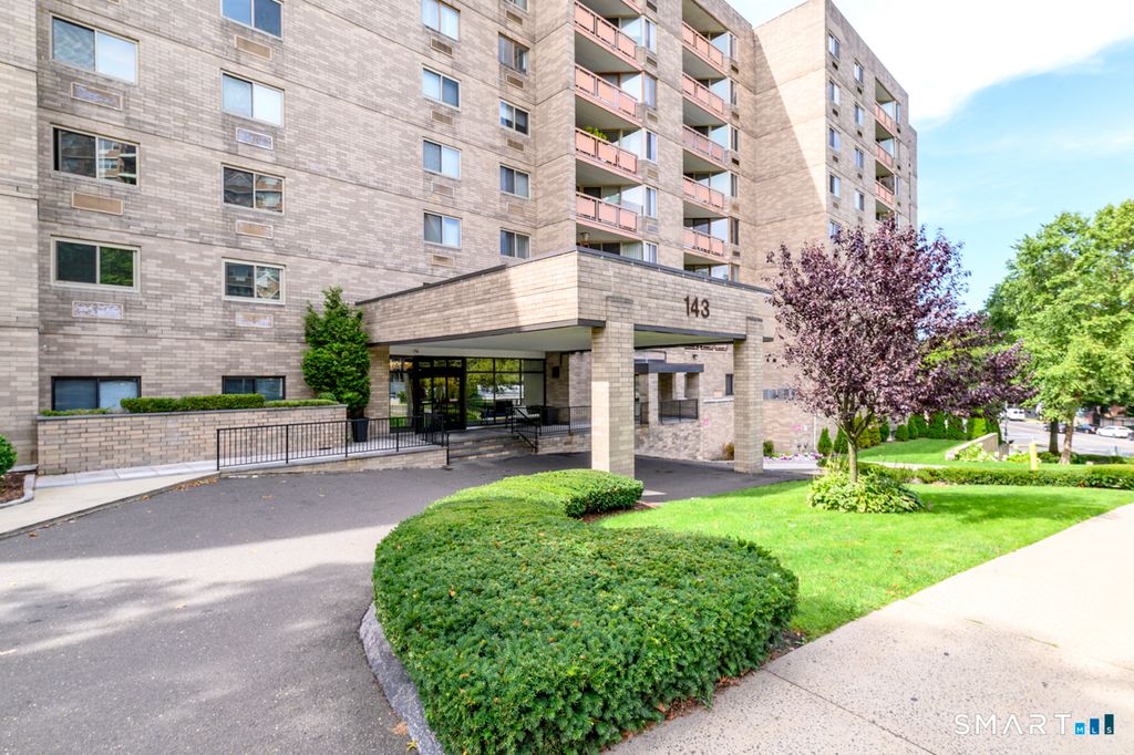 143 Hoyt Street 2K, Stamford, CT 06905