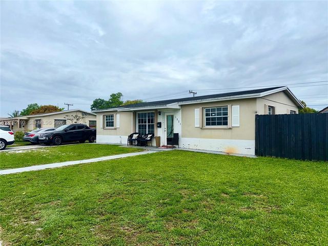 1321 NW 199th St, Miami Gardens, FL 33169
