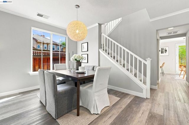 3910 Hidden Grove Ln, Concord, CA 94519