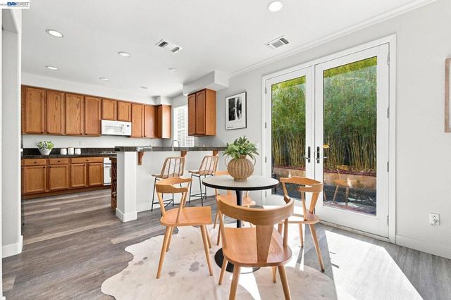 3910 Hidden Grove Ln, Concord, CA 94519