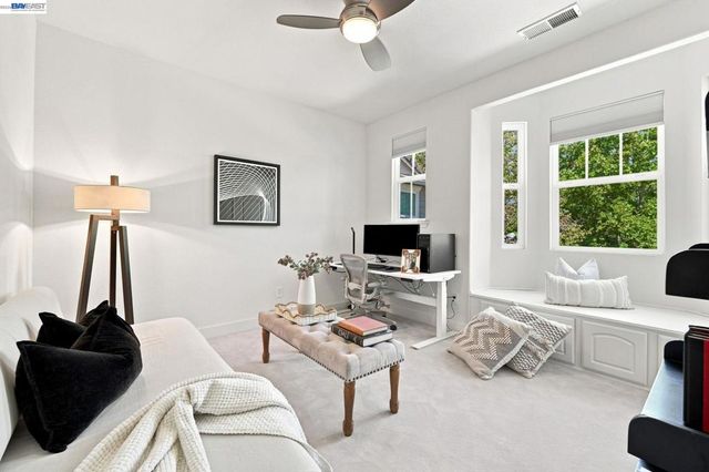 3910 Hidden Grove Ln, Concord, CA 94519