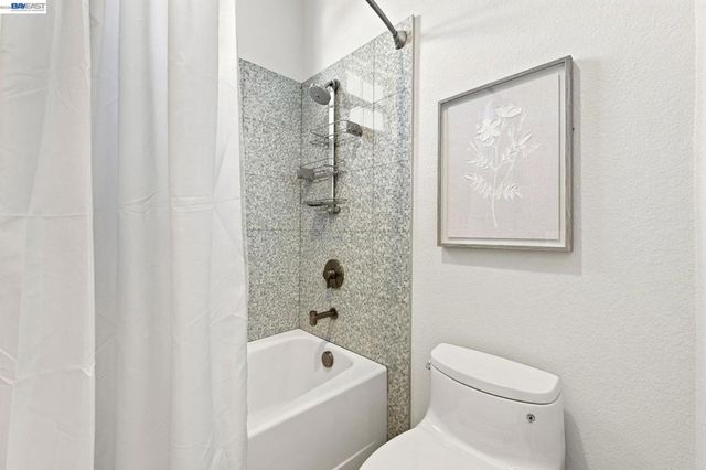 3910 Hidden Grove Ln, Concord, CA 94519