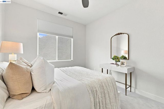 3910 Hidden Grove Ln, Concord, CA 94519
