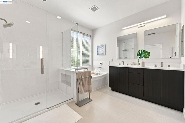 3910 Hidden Grove Ln, Concord, CA 94519