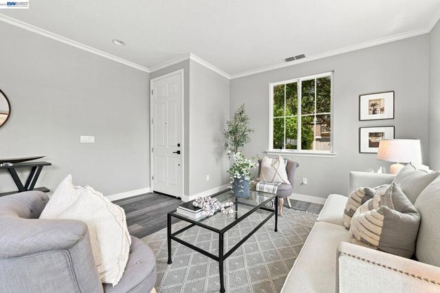 3910 Hidden Grove Ln, Concord, CA 94519