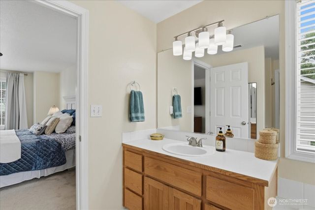 2417 NE 107th Street, Vancouver, WA 98686
