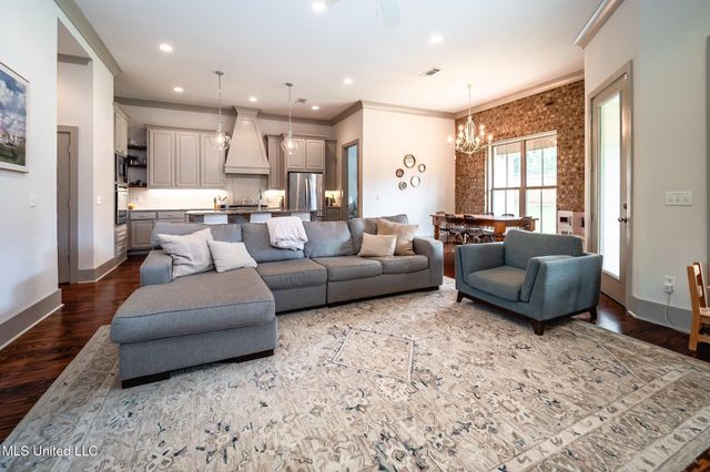 204 Grace Drive, Flowood, MS 39232