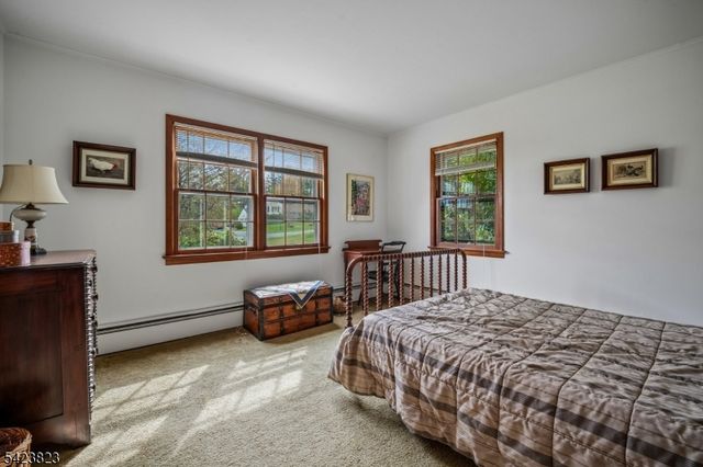 56 E Rayburn Rd, Long Hill Twp., NJ 07946