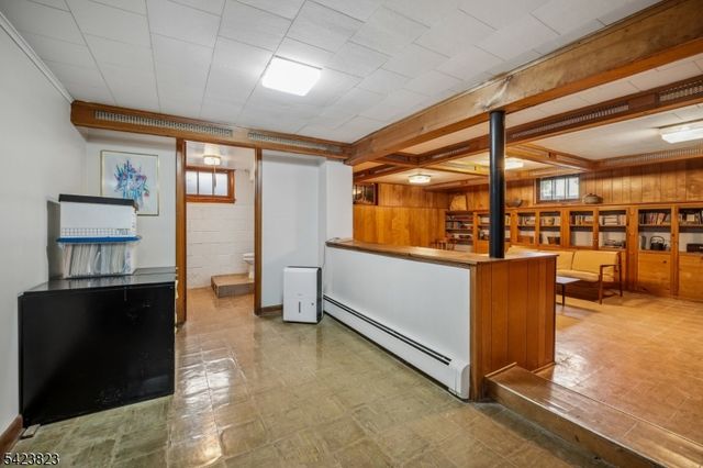 56 E Rayburn Rd, Long Hill Twp., NJ 07946