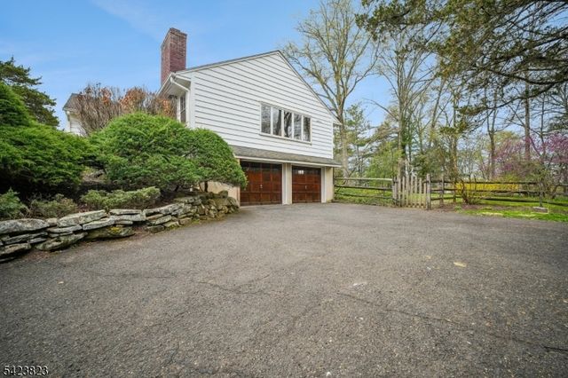 56 E Rayburn Rd, Long Hill Twp., NJ 07946