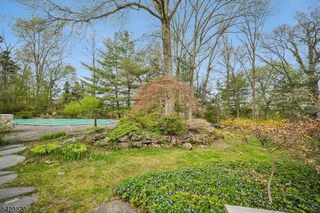 56 E Rayburn Rd, Long Hill Twp., NJ 07946