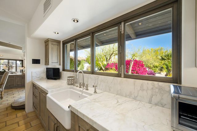 49400 Della Robbia Lane, Palm Desert, CA 92260