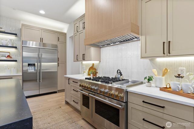 23833 29th Avenue W, Brier, WA 98036