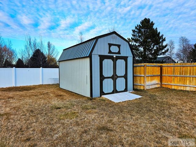 2665 E 97th N, Idaho Falls, ID 83401