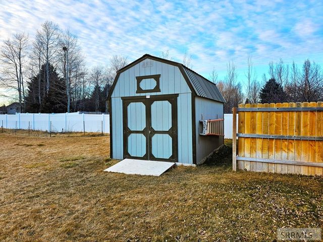 2665 E 97th N, Idaho Falls, ID 83401