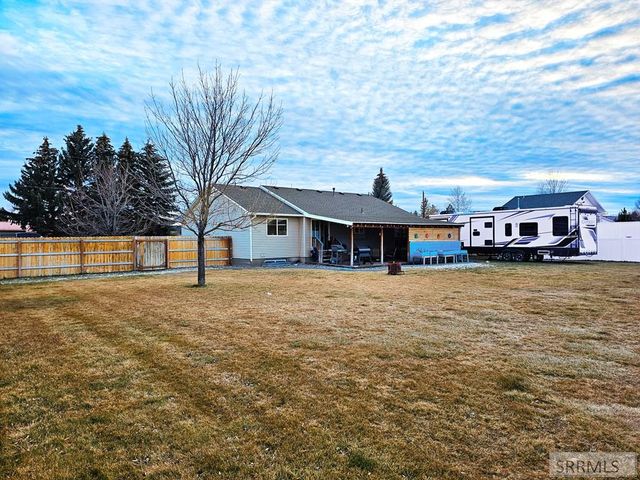2665 E 97th N, Idaho Falls, ID 83401