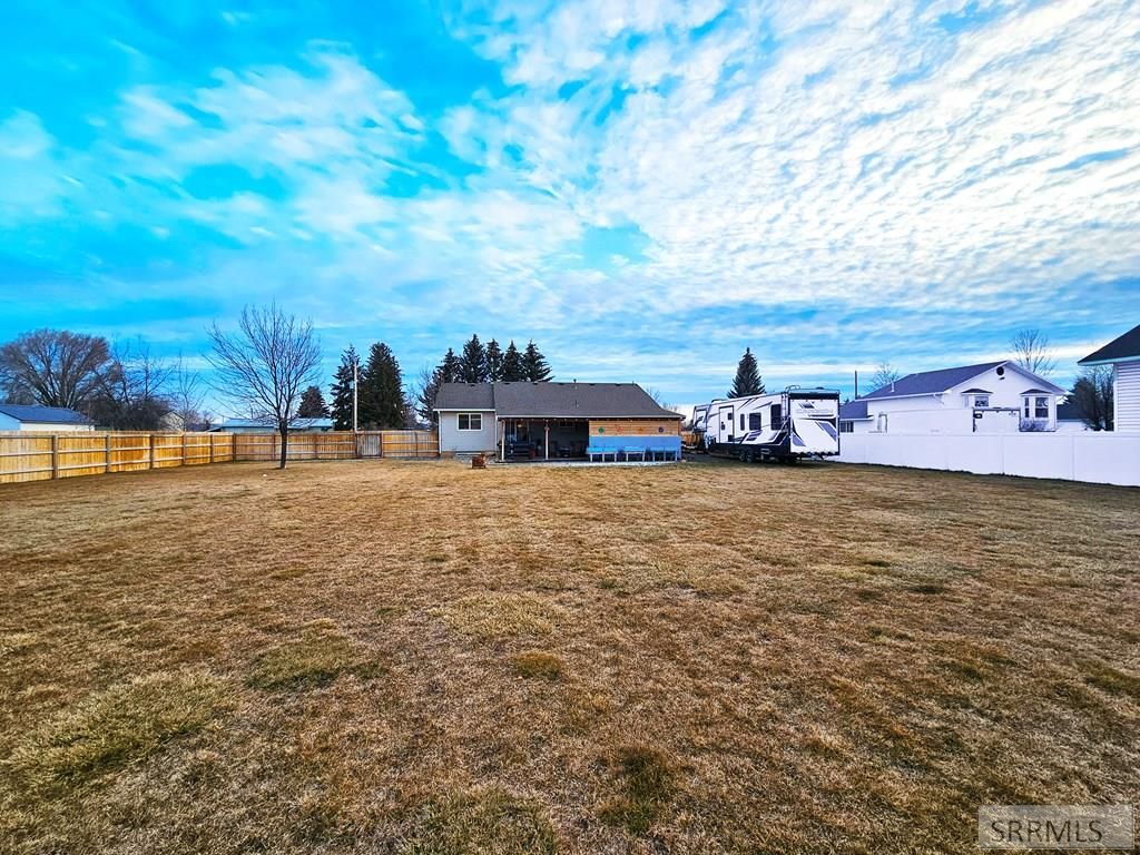 Image 40 of property listing at 2665 E 97th N, Idaho Falls, ID 83401