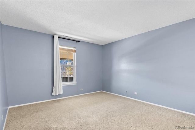 2301 E Fremont Avenue Y06, Centennial, CO 80122