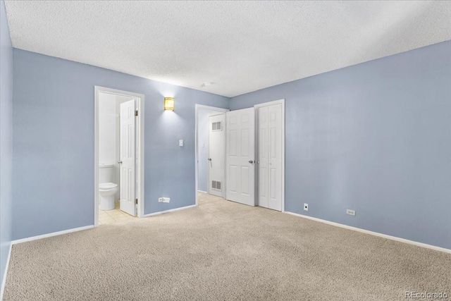2301 E Fremont Avenue Y06, Centennial, CO 80122
