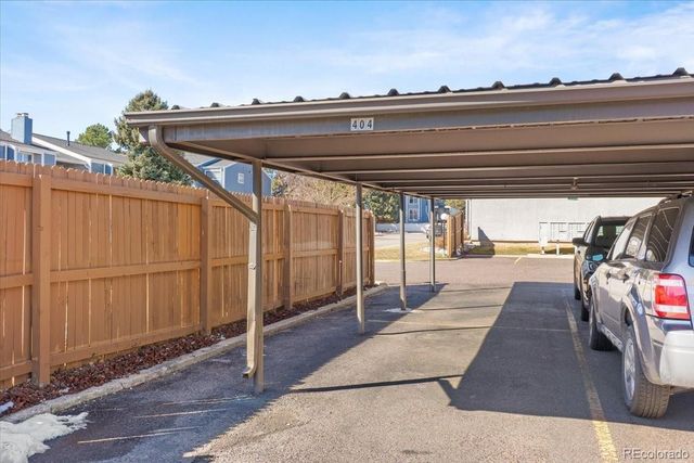 2301 E Fremont Avenue Y06, Centennial, CO 80122