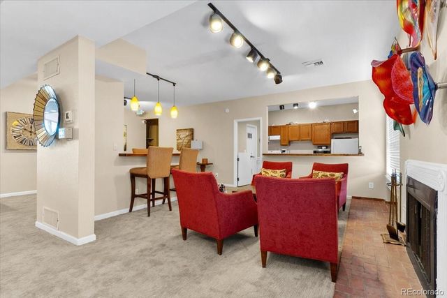 2301 E Fremont Avenue Y06, Centennial, CO 80122